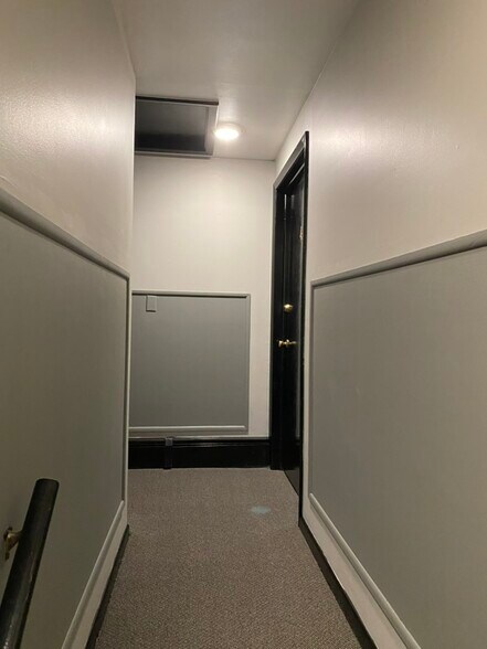 Building Photo - 6062 Transit Rd