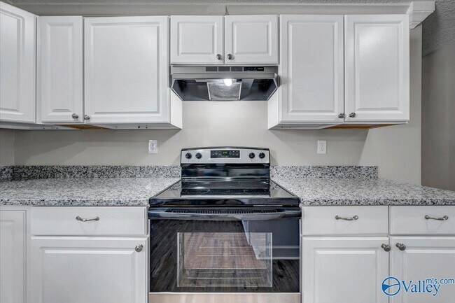 Building Photo - 117 Mandy Dr