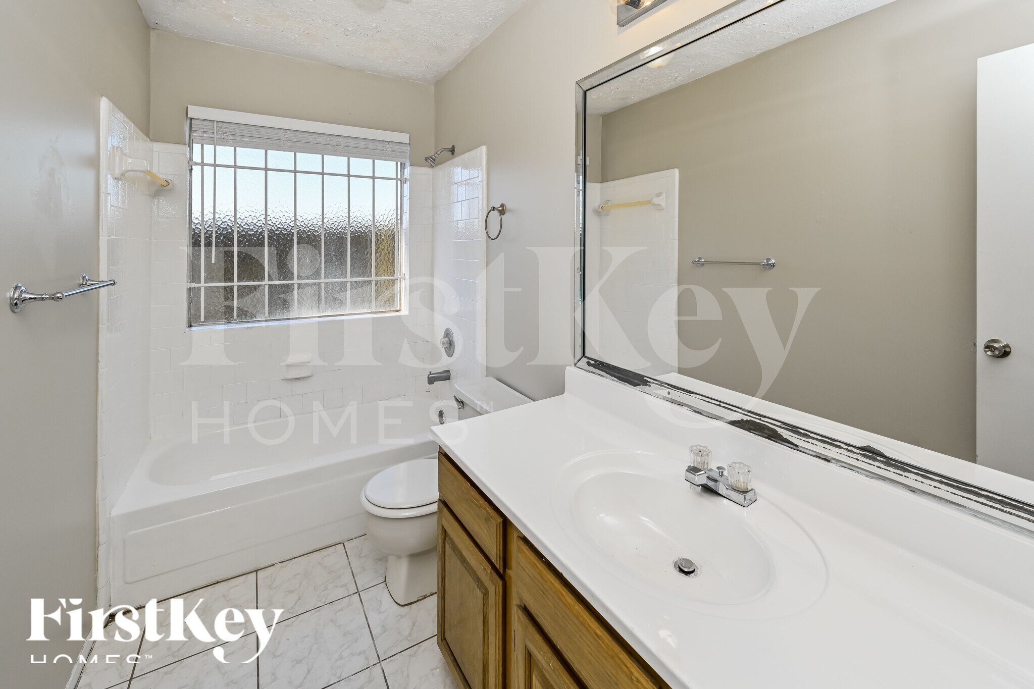 Building Photo - 3315 Vega