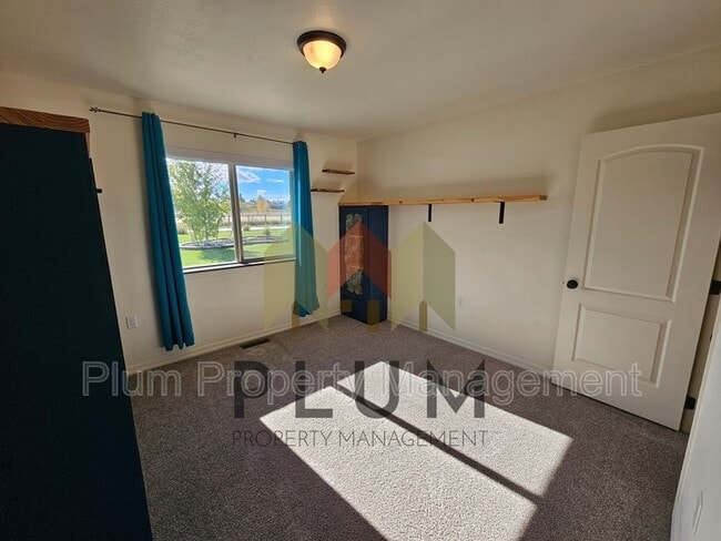 Building Photo - 522 Diane Ln