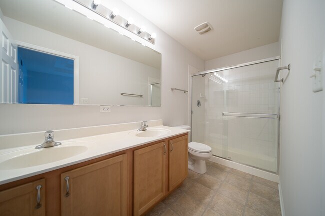 Building Photo - 1450 Prescott Dr
