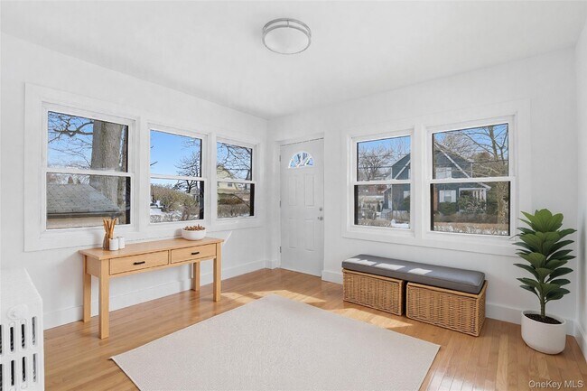 Building Photo - 25 Midland Ave