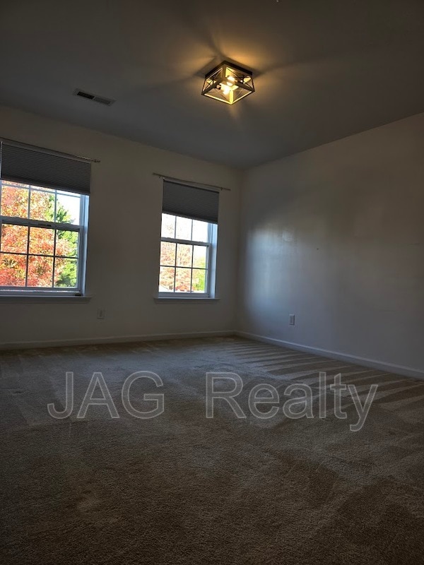 Building Photo - 3084 Sycamore Point Tr