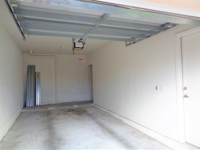 Building Photo - Vero Beach Rentals. Vero Beach Rent, LLC a...