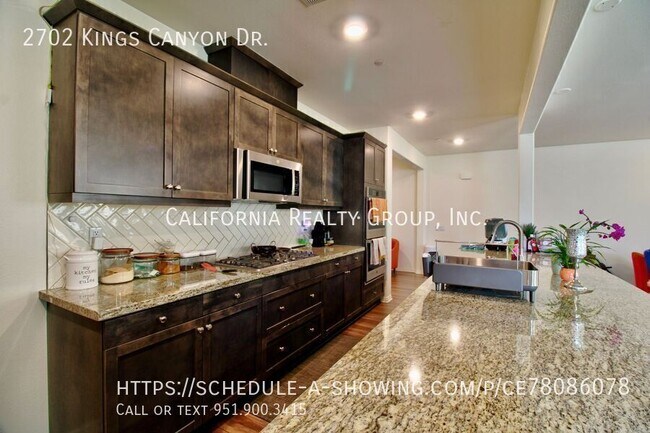 Building Photo - 2702 Kings Cyn Dr