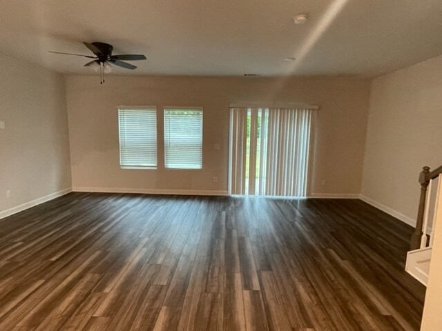 Building Photo - Almost new town home available now!