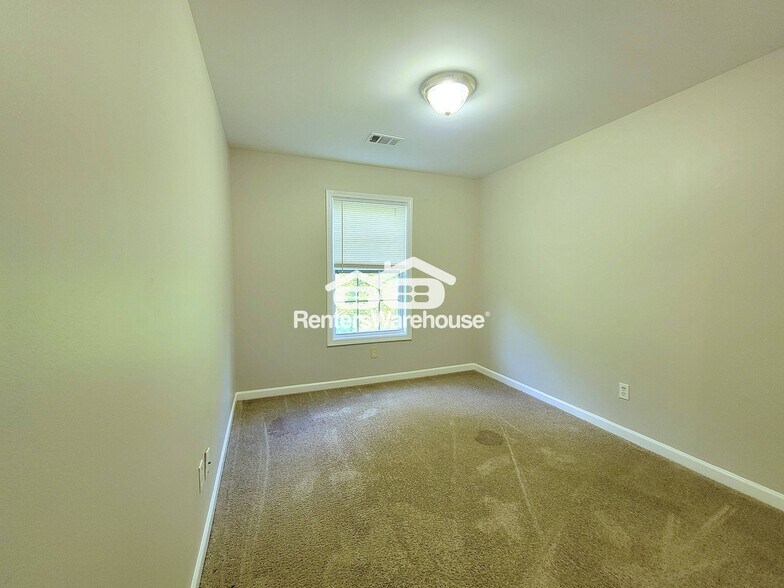 Building Photo - 7712 Autry Cir