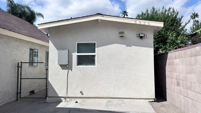 Building Photo - New ADU include Water,Trash, Gas & laundry