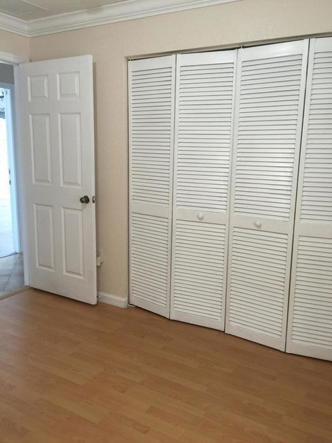 Building Photo - 5900 Azalea Cir