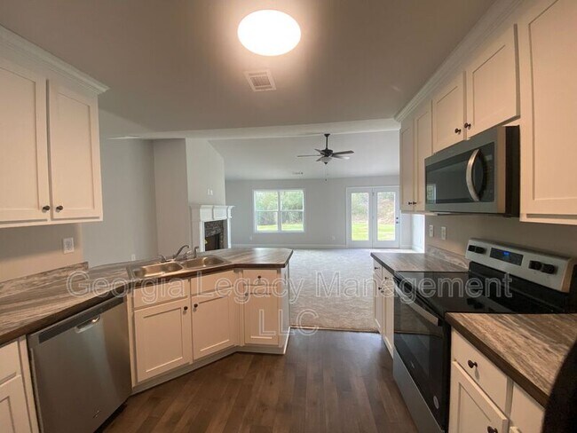 Building Photo - 2775 Dawkins Rd