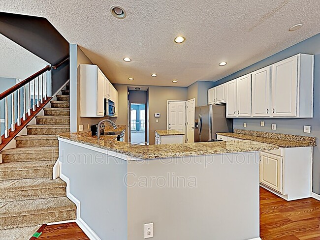 Building Photo - 9706 Ashburton Dr