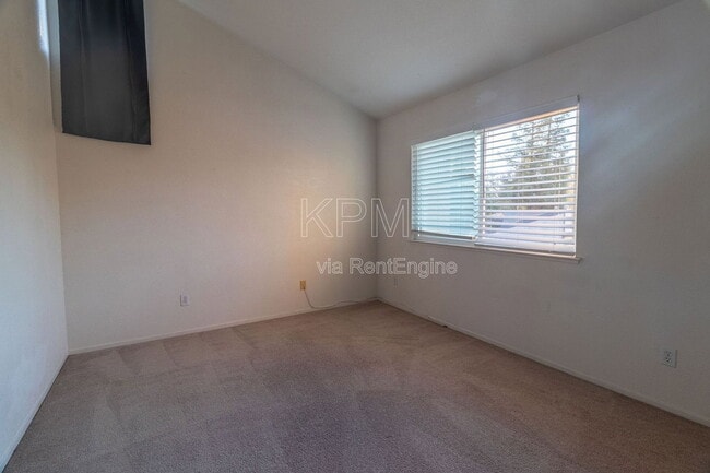 Building Photo - 5530 Sandpiper Ct