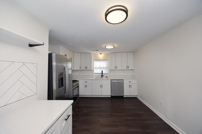 Building Photo - 8508 Eby Ave