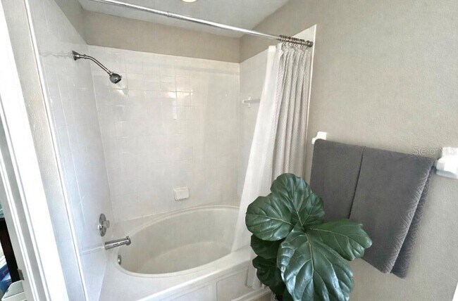 Building Photo - 8488 Sandy Beach St