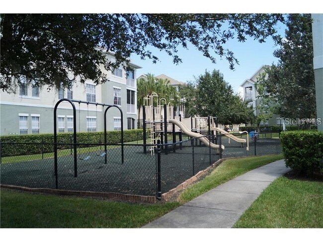 Building Photo - 9320 Crescent Loop Cir