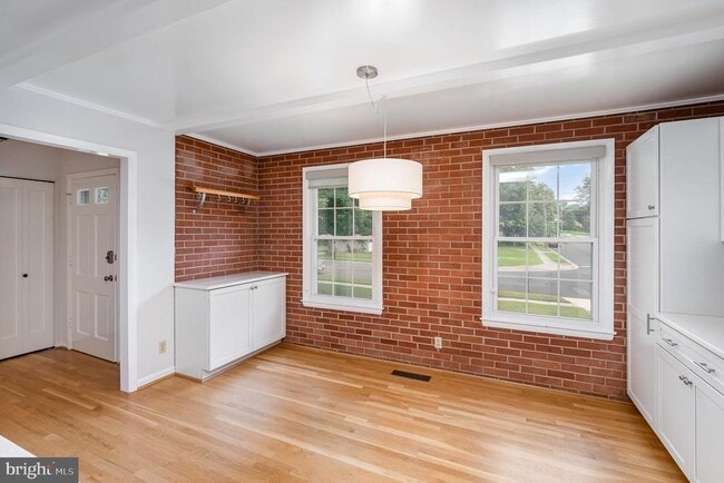 Building Photo - 10317 Cardinal Rd