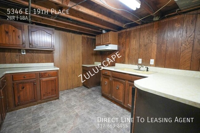 Building Photo - 5346 E 19th Pl