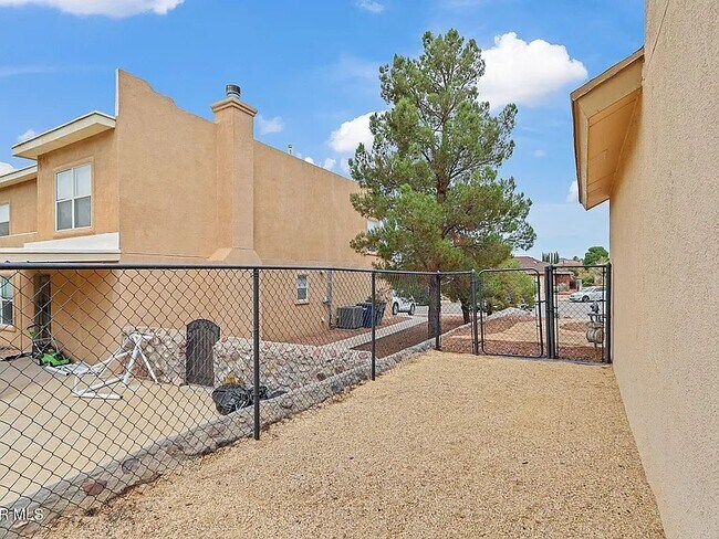 Building Photo - 6776 Copper Ridge Dr