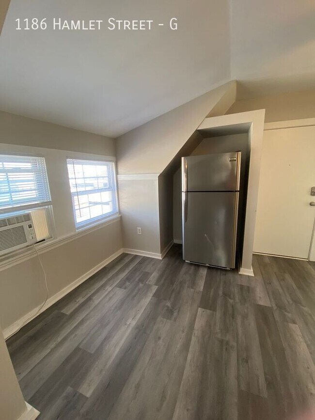 Building Photo - Spacious One Bed in Downtown Columbus