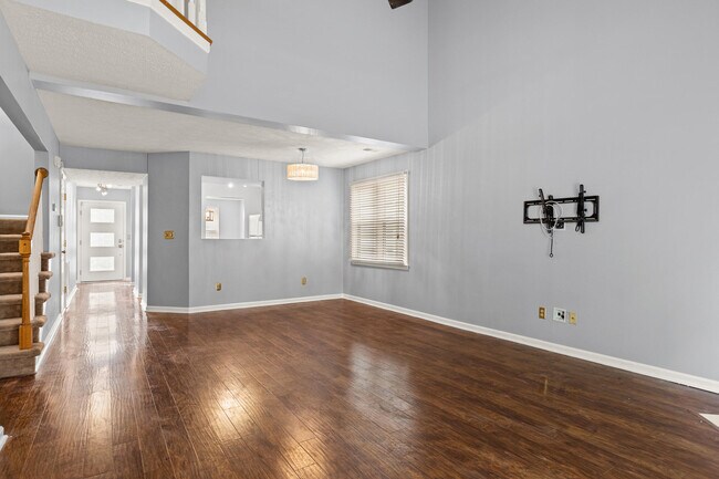 Building Photo - 1105 Jonestown Ln
