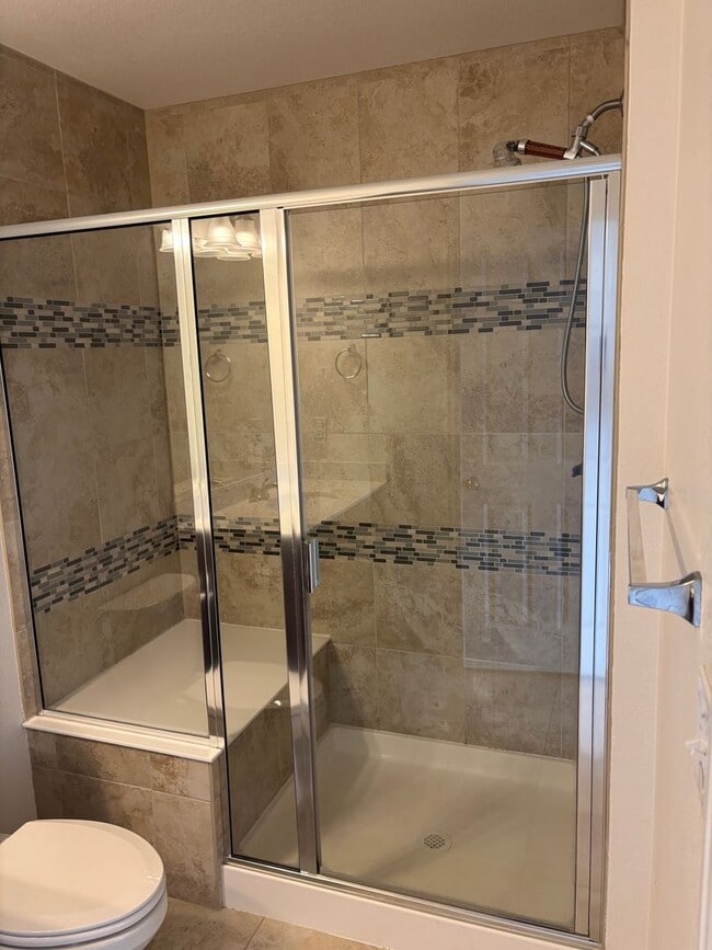 Building Photo - Available now 3bd 3.5 ba .Town home for rent located near Buckley AFB between Smokey hill and Qui...