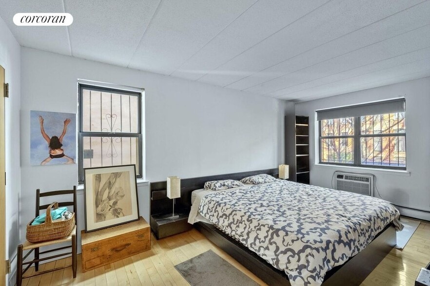 Building Photo - 442 Clermont Ave