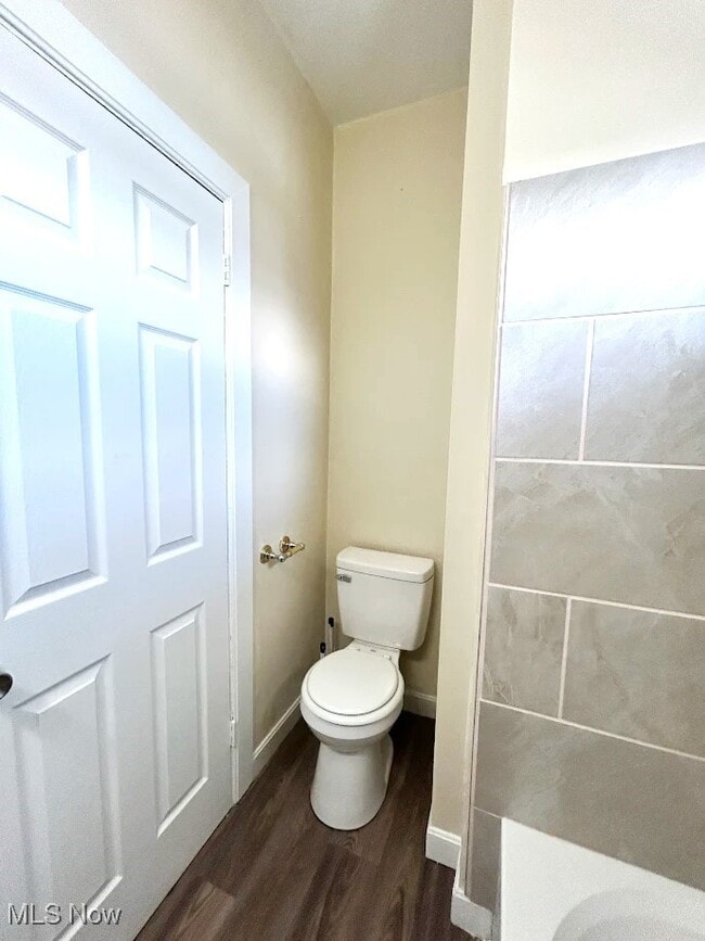 Building Photo - 2454 Cleveland Ave