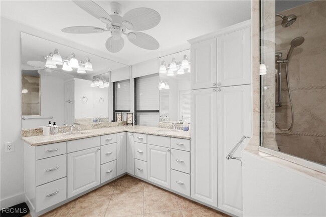 Building Photo - 10562 Gulf Shore Dr