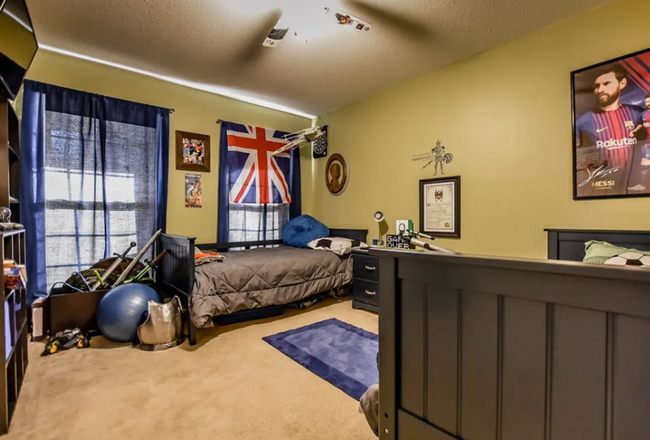 Building Photo - Spacious 3-Bedroom Home with Modern Amenit...
