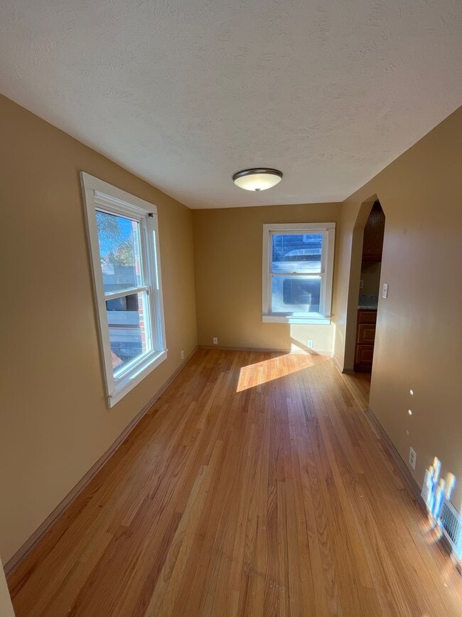 Building Photo - 3324 P St