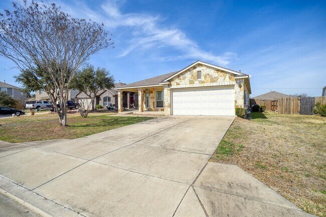 Building Photo - 319 Wildcat Dr