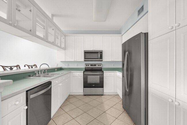 Building Photo - 407 Westlake Ct