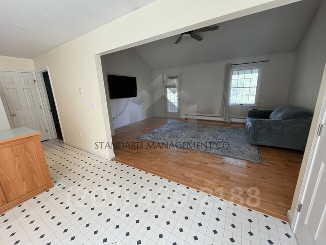 Building Photo - Beautiful 3 Bedroom House to rent @ Neck Rd, China