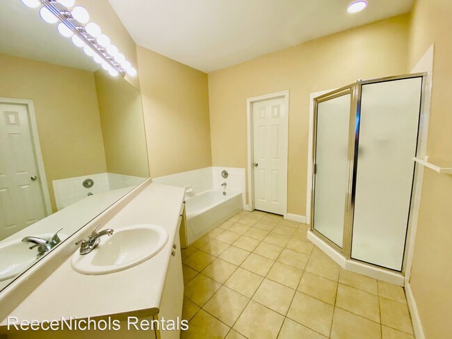 Building Photo - 3 br, 2.5 bath House - 11624 Tomahawk Cree...