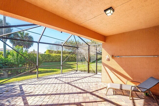 Building Photo - 10636 Ivanhoe Ln