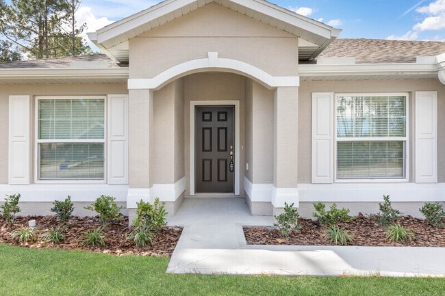 Building Photo - 5 Seabury Pl