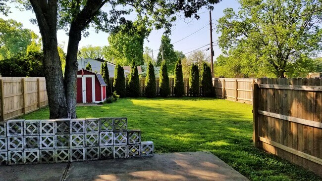 Building Photo - YOU CAN STOP YOUR SEARCH! Lyndon Rental with 3 Bedrooms, 2 Full Baths, Cape Cod Dollhouse, FOR RENT!