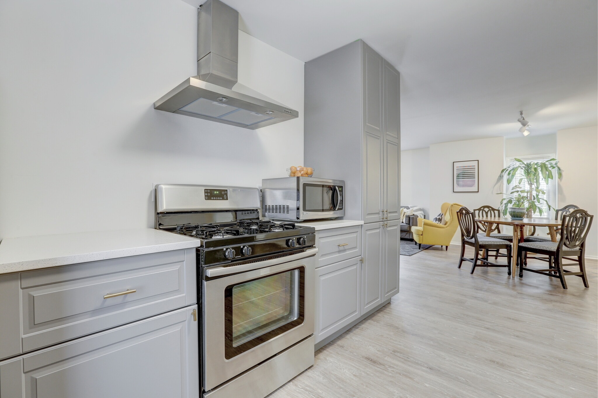 Building Photo - 352 5th Street NE
