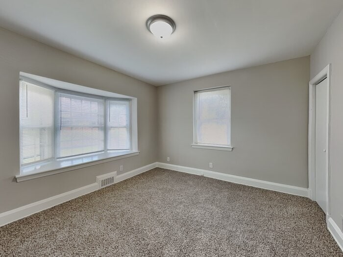 Building Photo - 3609 Kenmar Rd