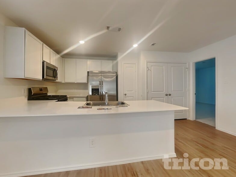 Building Photo - 17151 Quaking Aspen Ln