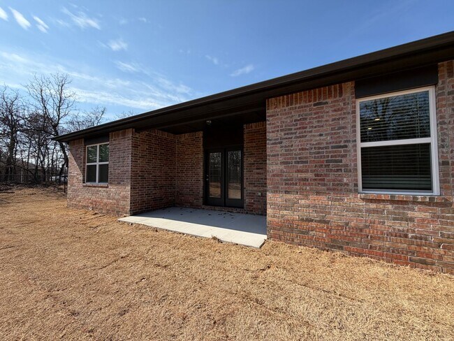 Building Photo - New Construction 3 Bedroom, 2 Bathroom on  1.18 Acre Lot!