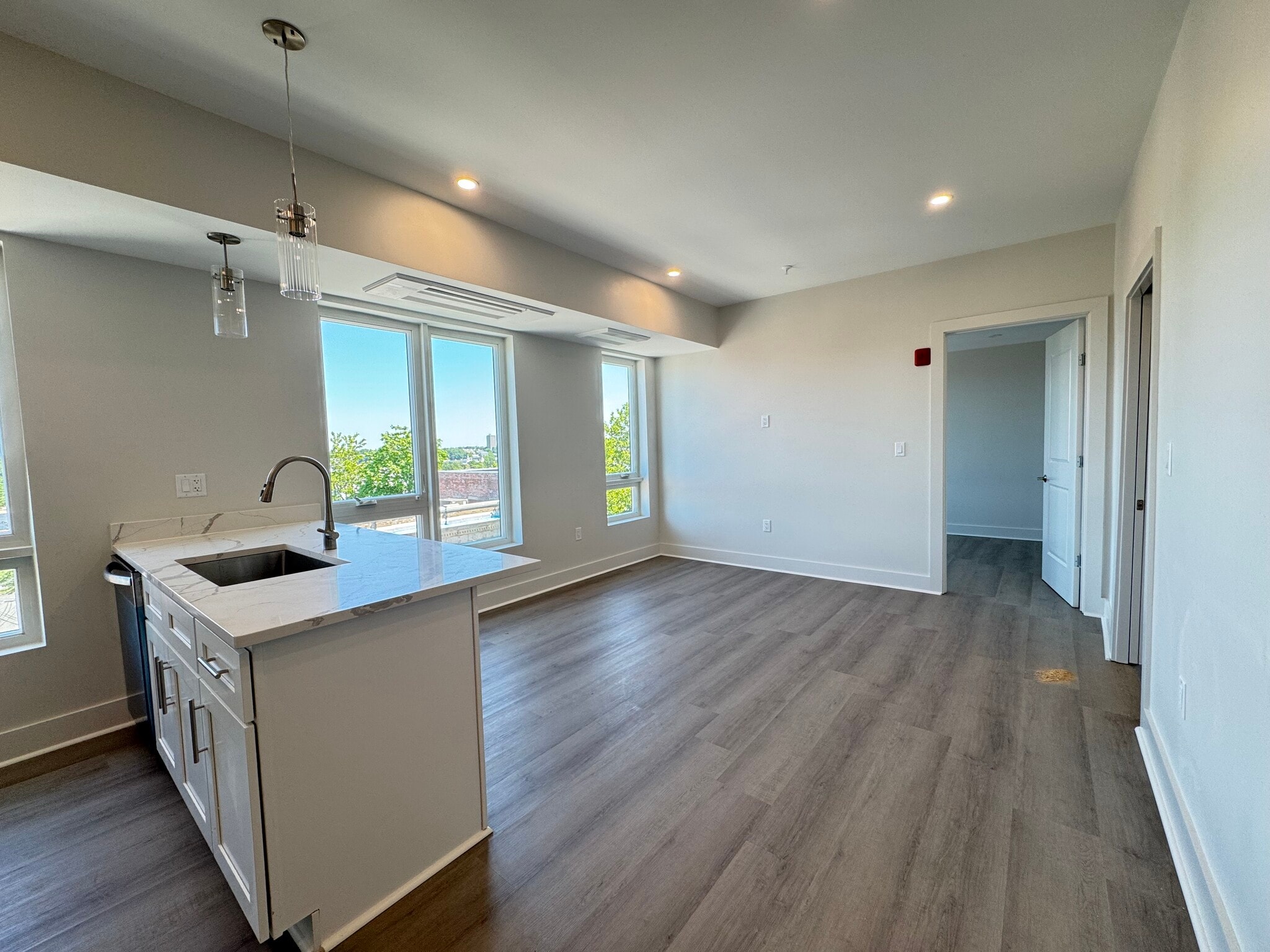 Building Photo - 386 Atwells Ave