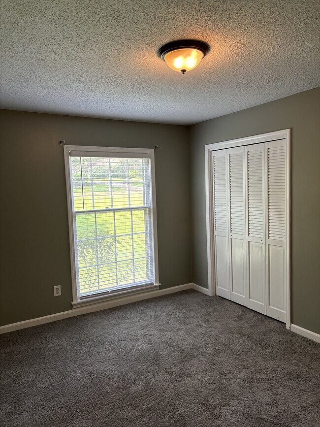 Building Photo - 8375 Rembrook Dr