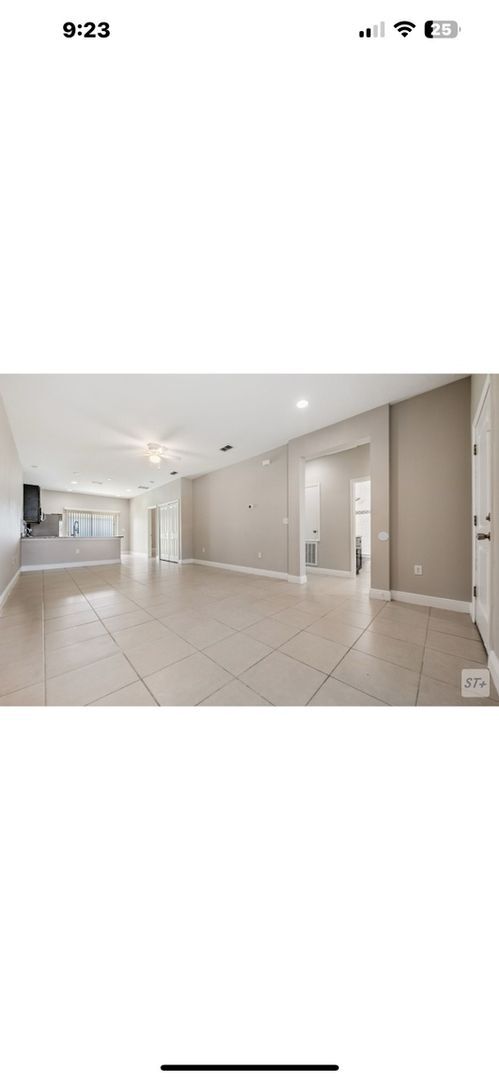 Building Photo - Spacious 3BR Duplex in Kissimmee
