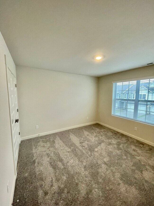 Building Photo - 1622 Manuka Ln