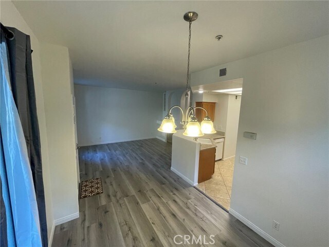 Building Photo - 55 Breakers Ln