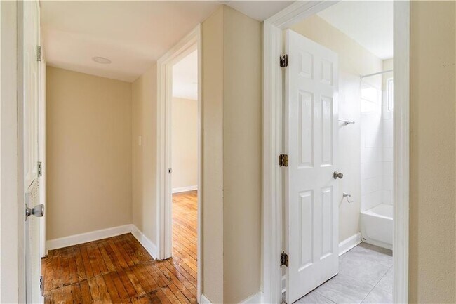 Building Photo - 6228 Waldo Dr