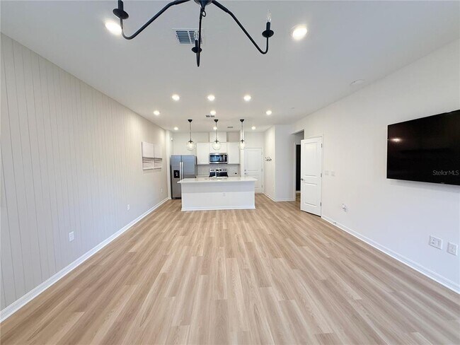 Building Photo - 11376 Blue Bay Dr