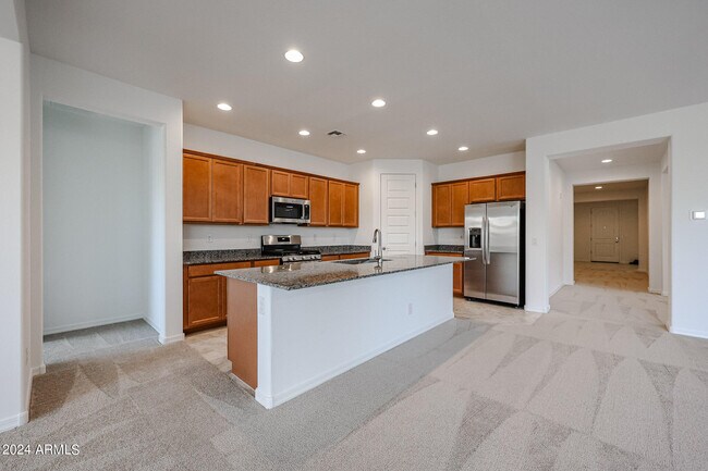 Building Photo - 8752 W Medlock Dr