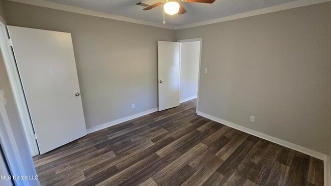 Building Photo - 512 Woodward Ave